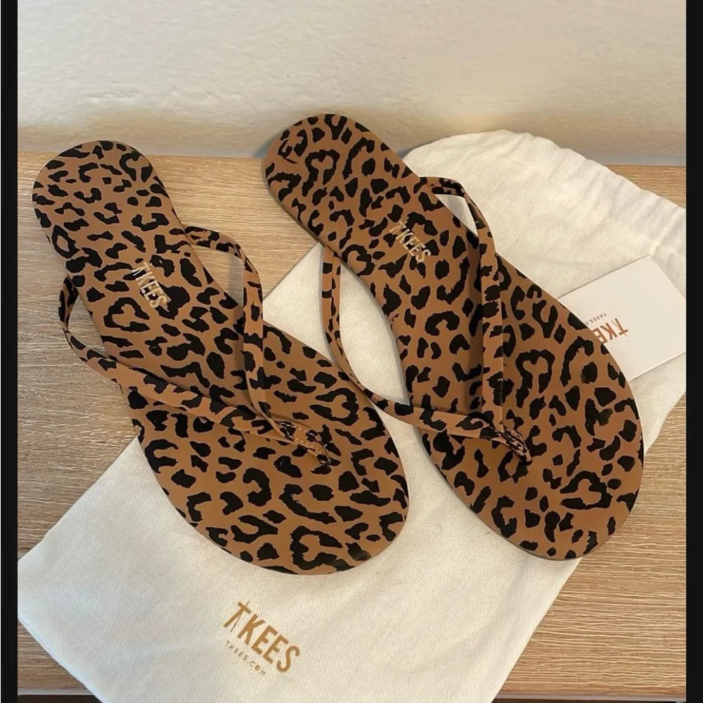 TKEES Leopard Print Sandals - Tan and Black - Picture 2 of 4